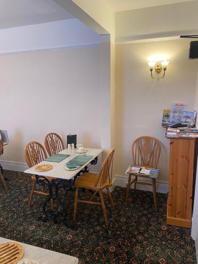 Landguard Lodge Guest House Shipley  Exteriör bild