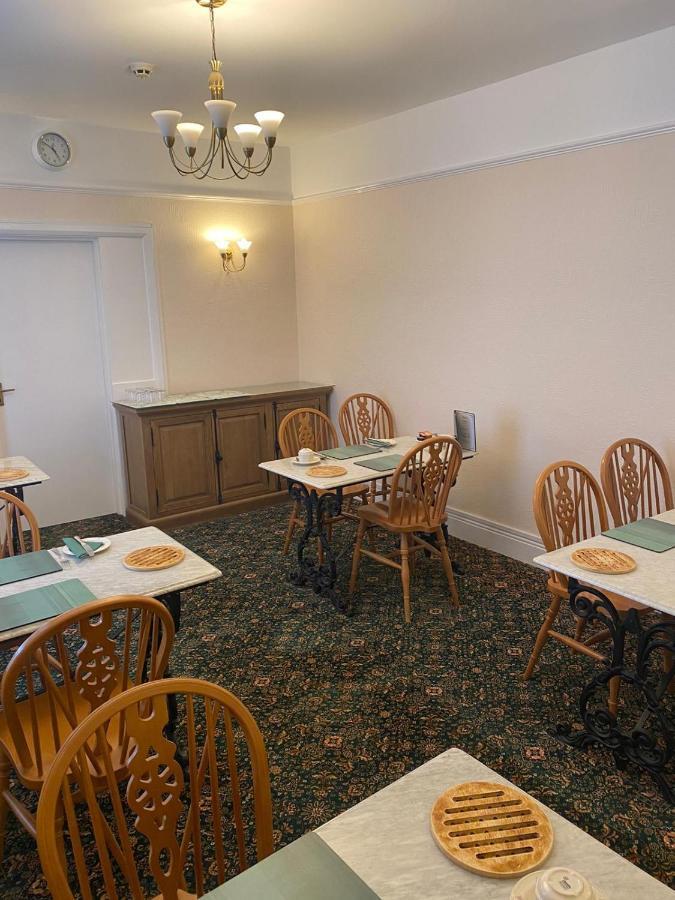 Landguard Lodge Guest House Shipley  Exteriör bild